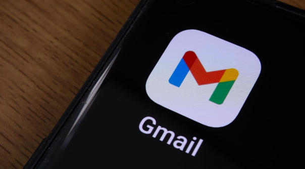 Gmail à lancé un badge vérifié pour les entreprises : ce qu’il faut savoir.